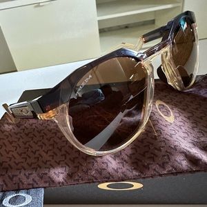 Oakley HSTN
